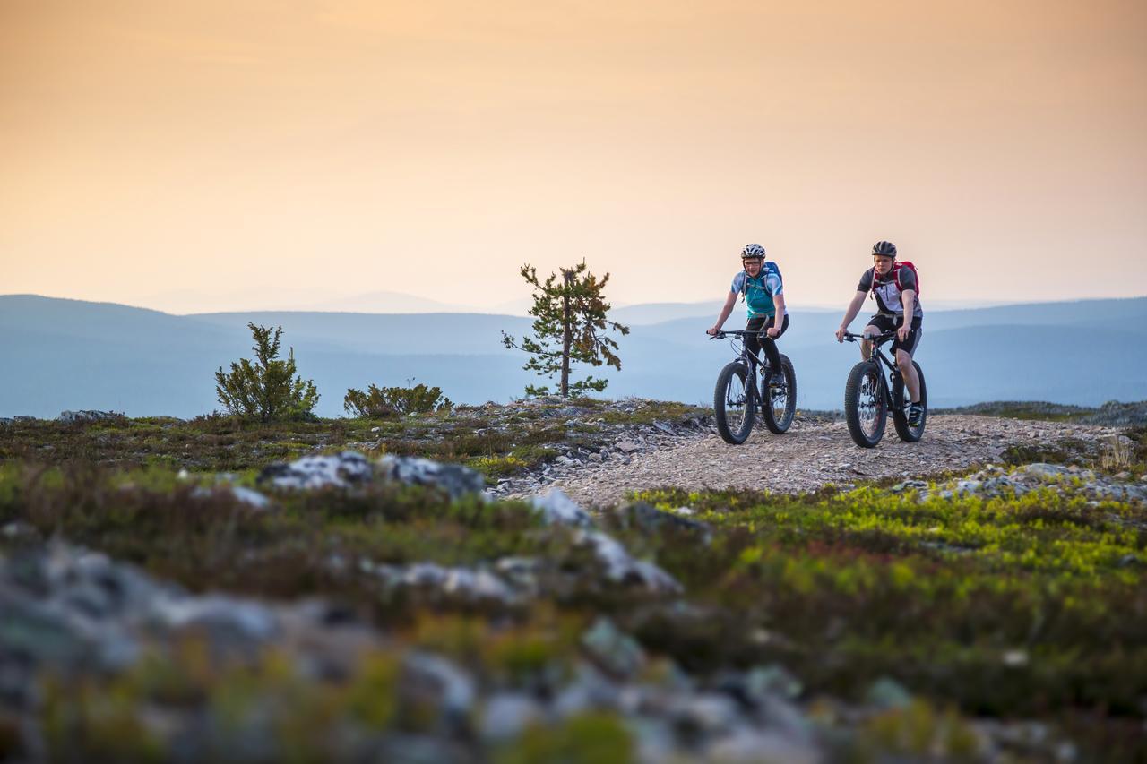 Kuerkievari Kuerhostel Äkäslompolo Exteriér fotografie